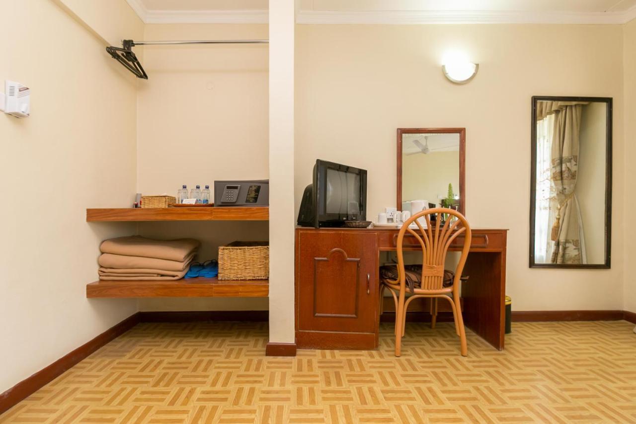 Fahari Gardens Hotel ナイロビ エクステリア 写真