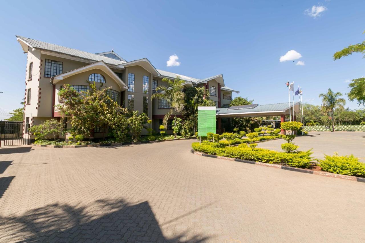 Fahari Gardens Hotel ナイロビ エクステリア 写真