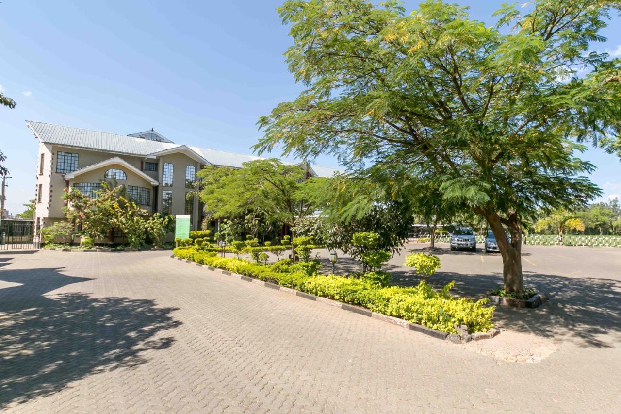 Fahari Gardens Hotel ナイロビ エクステリア 写真