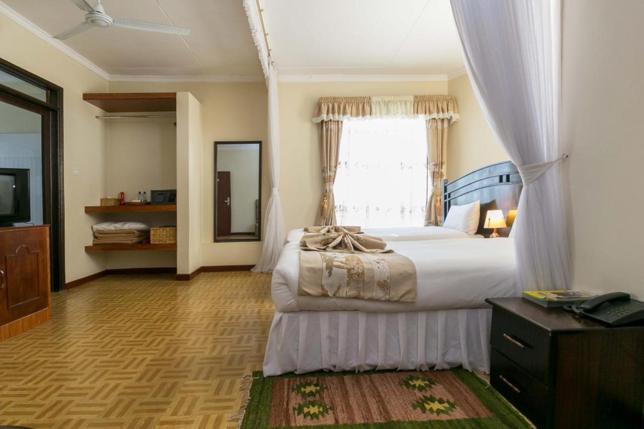 Fahari Gardens Hotel ナイロビ エクステリア 写真