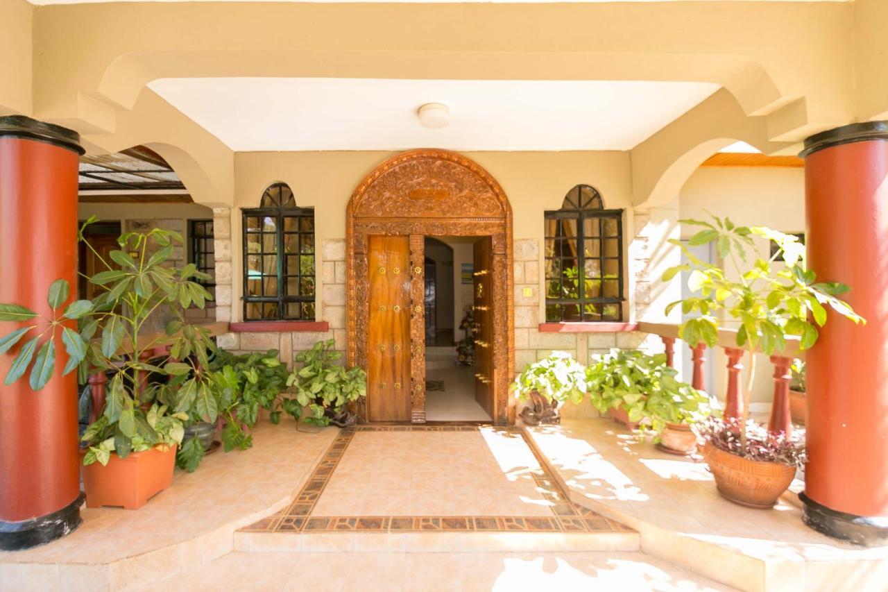 Fahari Gardens Hotel ナイロビ エクステリア 写真