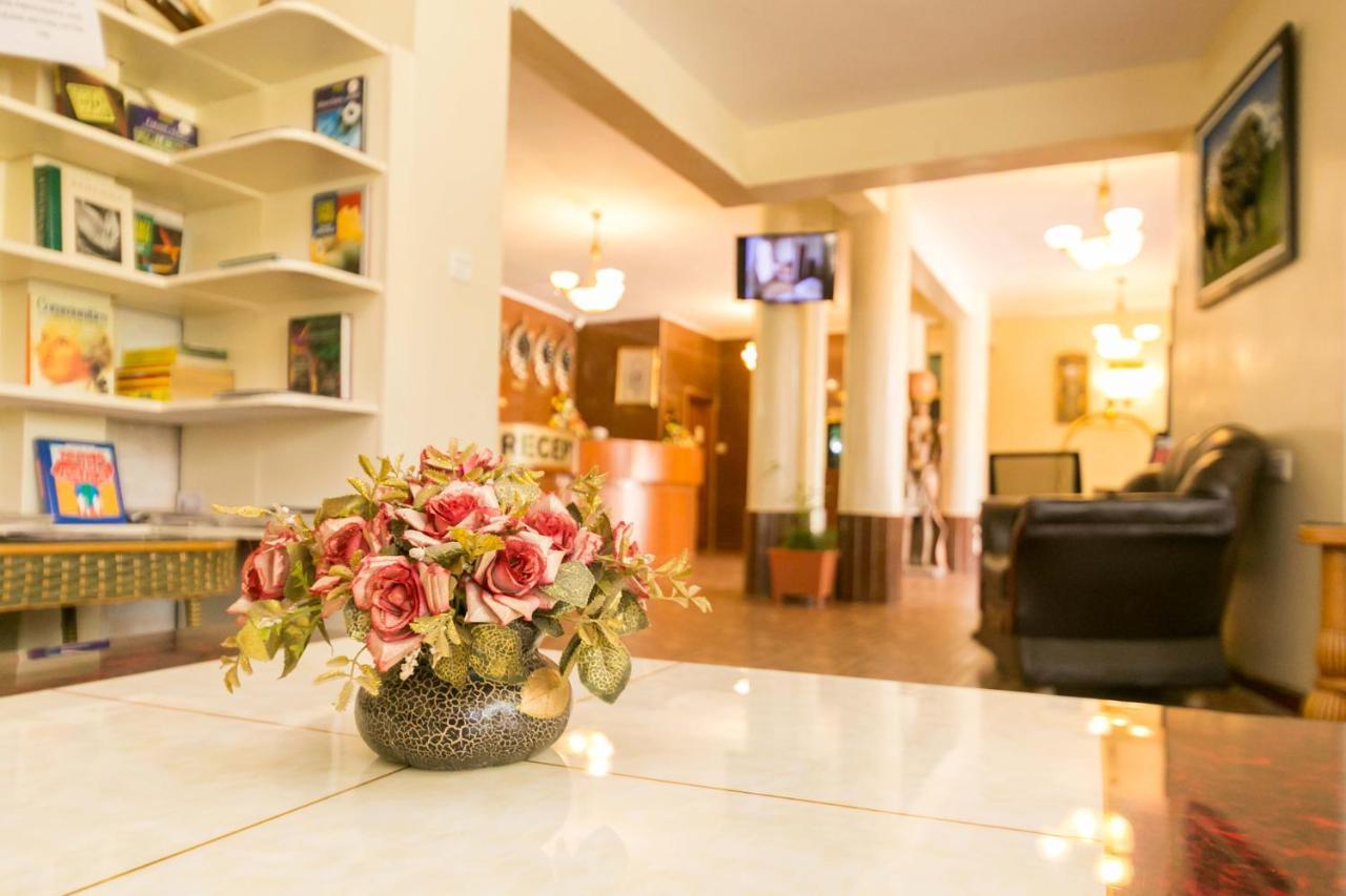 Fahari Gardens Hotel ナイロビ エクステリア 写真